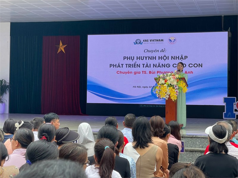 Trường THPT Liên Hà gặp mặt phụ huynh đầu năm học 2024-2025