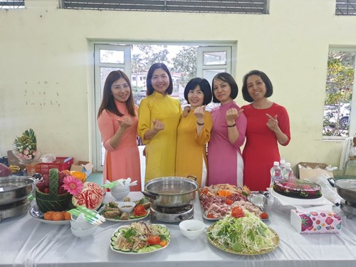 Hội thi  Nội trợ giỏi  của trường THPT Nguyễn Văn Cừ - Gia Lâm
