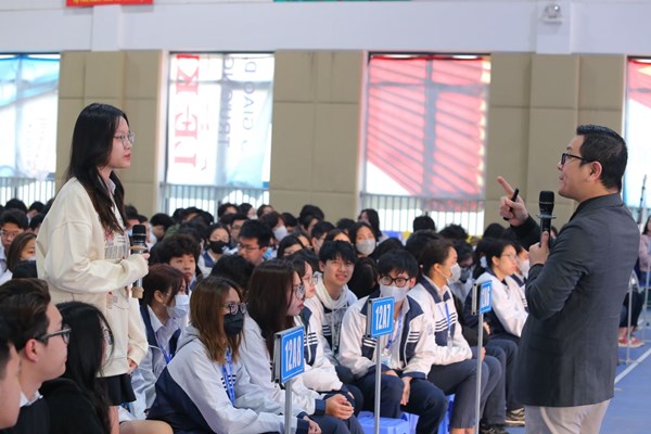 Trường THPT Khương Đình tổ chức Chương trình “Tư vấn hướng nghiệp cho học sinh Trung học phổ thông năm học 2023”