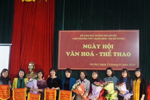 Ngày hội Văn hóa - Thể thao cụm trường THPT Hoàn Kiếm - Hai Bà Trưng