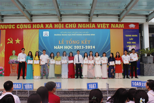 Trường THPT Khương Đình tổ chức thành công Lễ tổng kết năm học 2023 - 2024