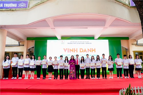 Vinh danh 22 học sinh có thành tích xuất sắc trong kì thi tuyển sinh vào lớp 10 năm học 2024 - 2025!