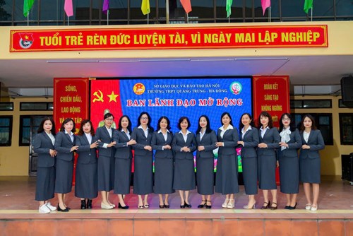 Ban lãnh đạo mở rộng