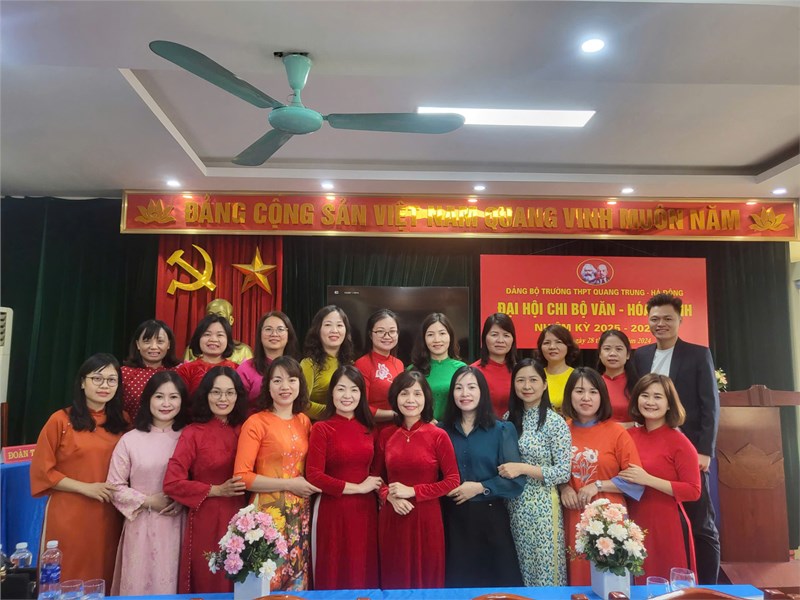 Chi bộ Văn - Hóa - Sinh