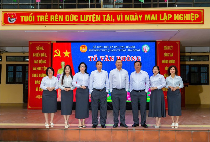 Tổ Văn phòng năm học 2024-2025