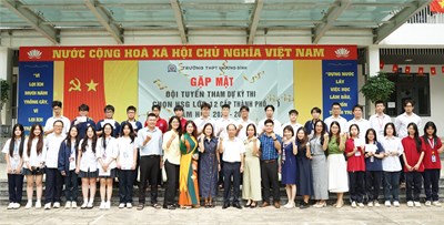 Buổi gặp mặt đội tuyển Học sinh giỏi trường THPT Khương Đình năm học 2025 - 2026