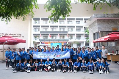 Trường THPT Khương Đình: Tiếp sức kỳ thi vào lớp 10, lan tỏa tinh thần trách nhiệm và yêu thương