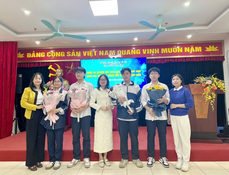 Tin vui từ Cuộc thi nghiên cứu khoa học, kỹ thuật dành cho học sinh trung học năm học 2025 - 2026