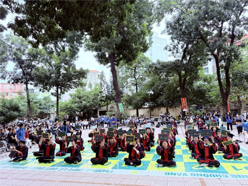 Rung chuông vàng 2025: Sân chơi tri thức - Tỏa sáng tài năng