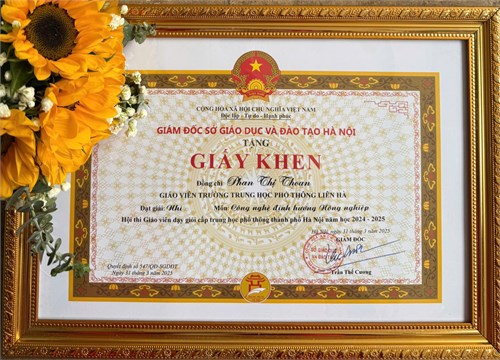 Giáo viên trường THPT Liên Hà đạt giải cao tại hội thi Giáo viên dạy giỏi cấp thành phố năm học 2024 - 2025