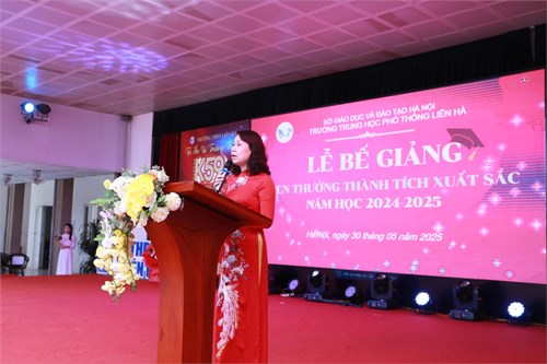 Trường THPT Liên Hà long trọng tổ chức lễ bế giảng năm học 2024-2025