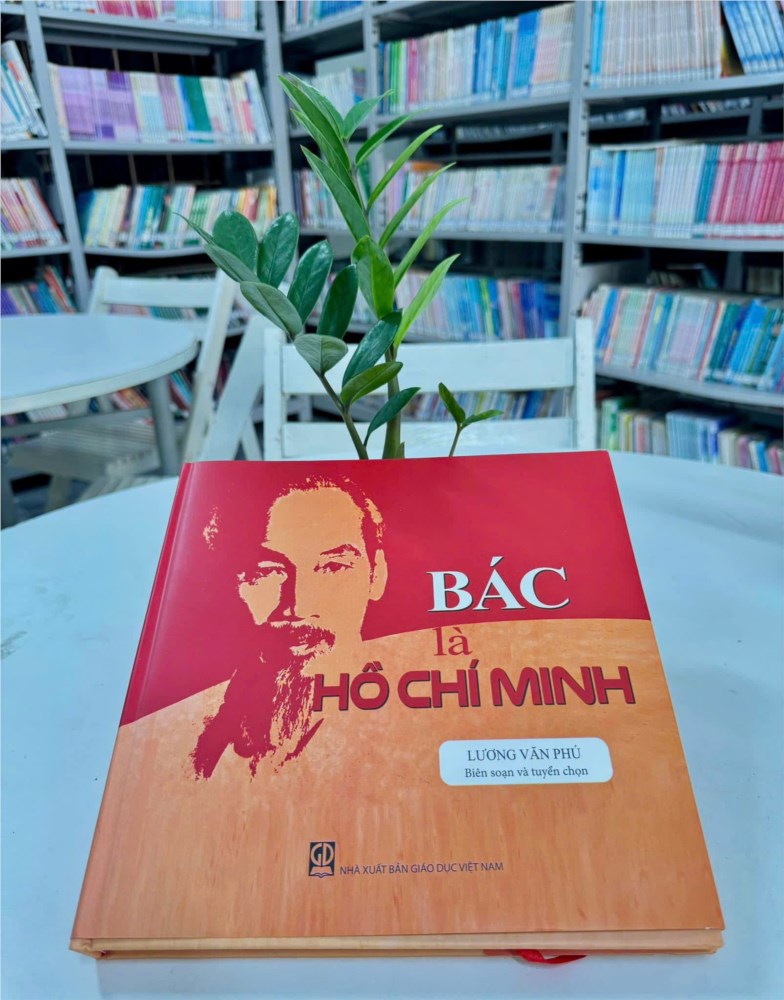 Kính mời thầy cô và các em học sinh đến Thư viện trường đọc sách “Bác là Hồ Chí Minh”