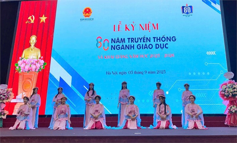 Trường thpt xuân thủy tổ chức lễ khai giảng năm học 2025 - 2026