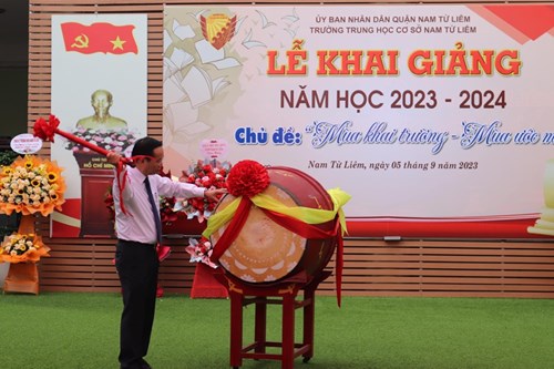 Trường THCS Nam Từ Liêm tưng bừng khai giảng năm học mới 2023 - 2024